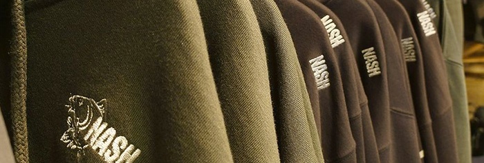 Warme kleding scoor je (online) bij Hengelsport Leiden.