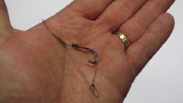 Maak een lus om je boilie te bevestigen.