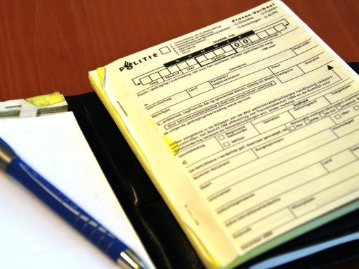 politie-Bonnenboekje1-522x391