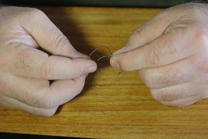 21. Maak een dubbele lus.