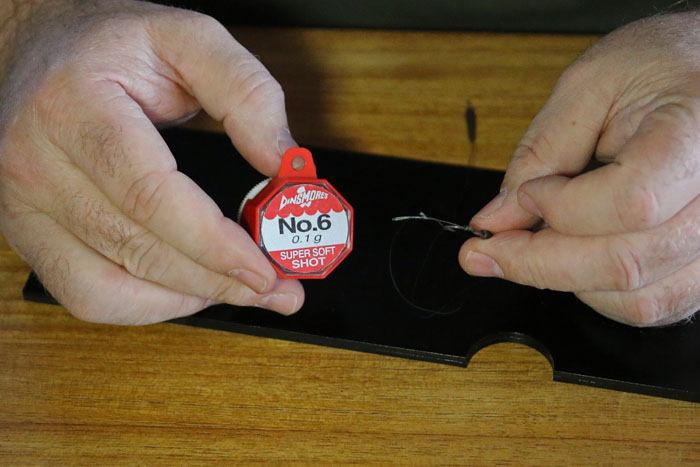 24. Voor een Shot on the Hook is een 0,1 of 0,2 grams loodje voldoende.