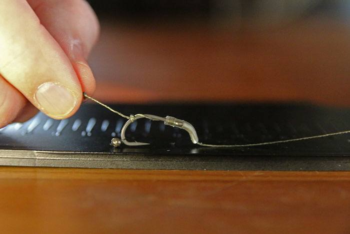 27. Zo moet de Shot gepositioneerd worden om niet in de weg te zitten bij de inhaking. Daarom is een Shot on the Hook met groot volume ook niet gewenst!