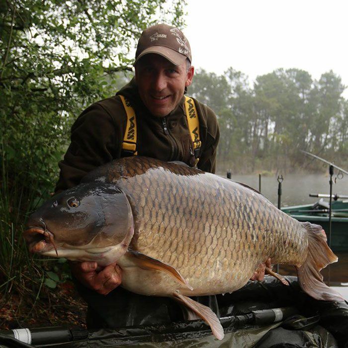 A lovely shot of Eric's Common at 86lb 8oz (39kg) from Rainbow Lake.
