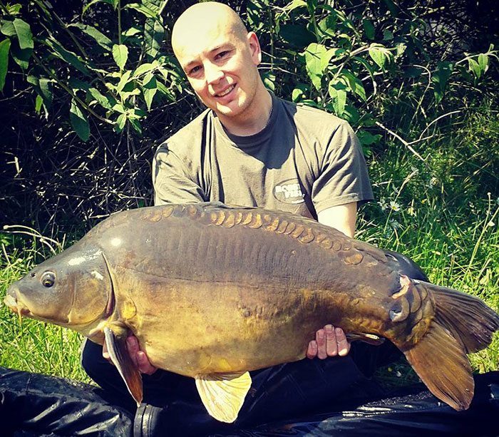 Veel karpervissers weten hun weg te vinden naar Robby Fish, waaronder de bekende Belgische visser Michael Aubry.