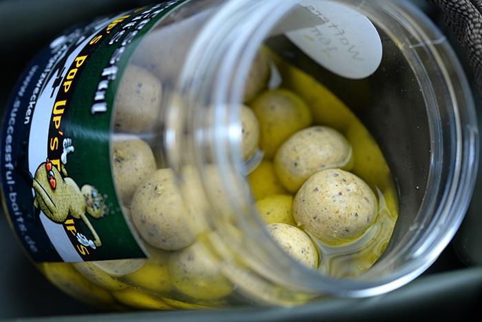 Bait-Aktivator-Hookbaits-soaken