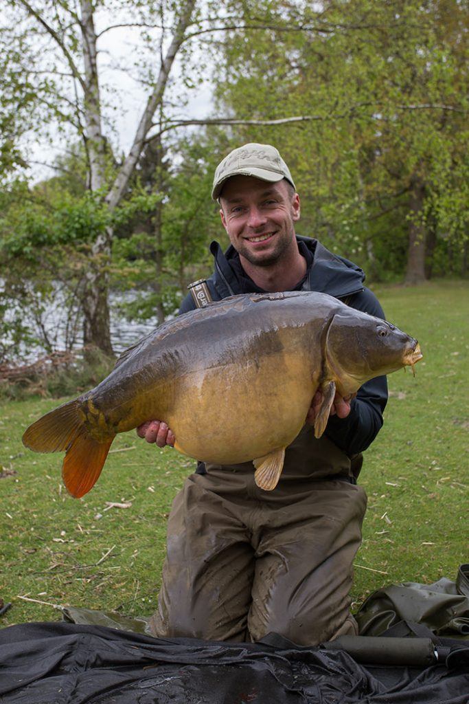 vangst spiegelkarper kevin diederen